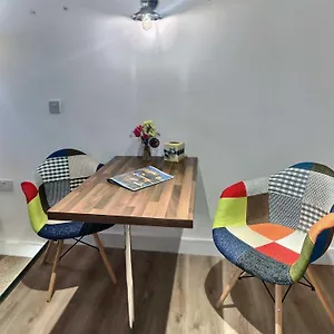 Beaverhall Apartment Edinburgh